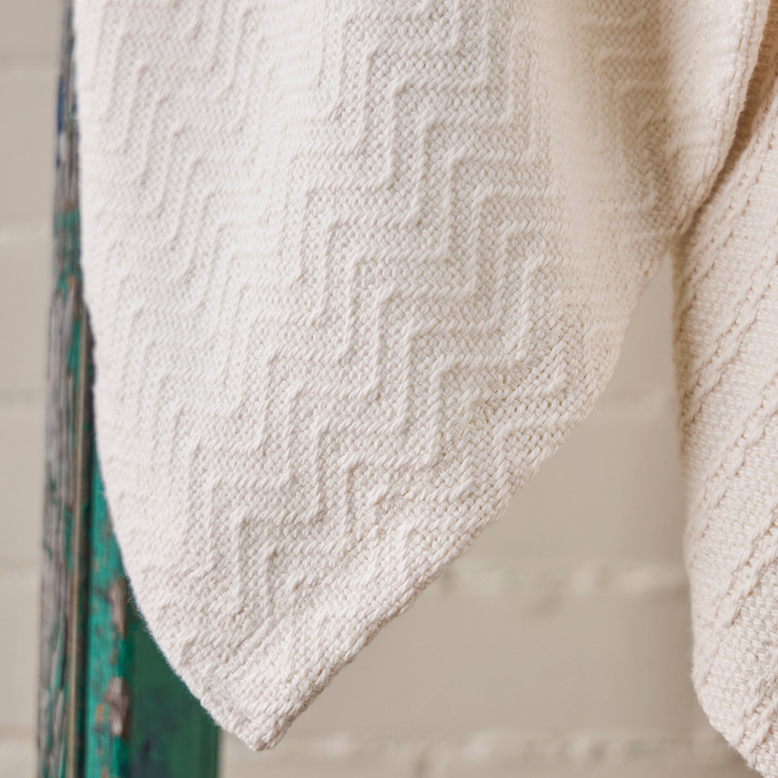 American blanket company - Chevron Weave 100% Cotton blankets - Close up of a cream colored chevron cotton blanket